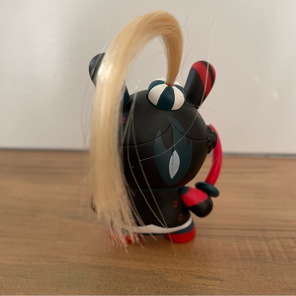 Kidrobot Art of War Dunny Patricio Oliver Set of Three Knights Yellow Red Teal - Picture 3 of 13